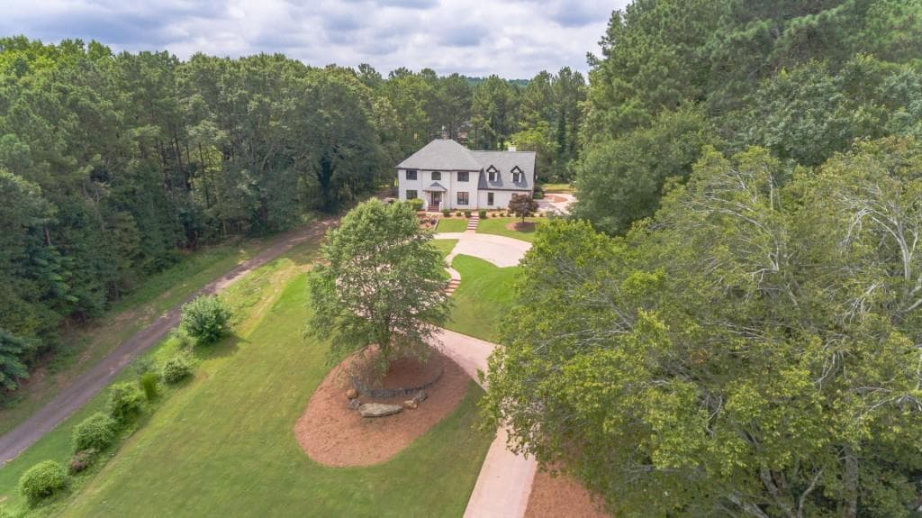 6 bedroom, 5 bathroom, 4,550 sq ft single family residence sold at 2649 Nelms Court, Decatur, GA 30033
