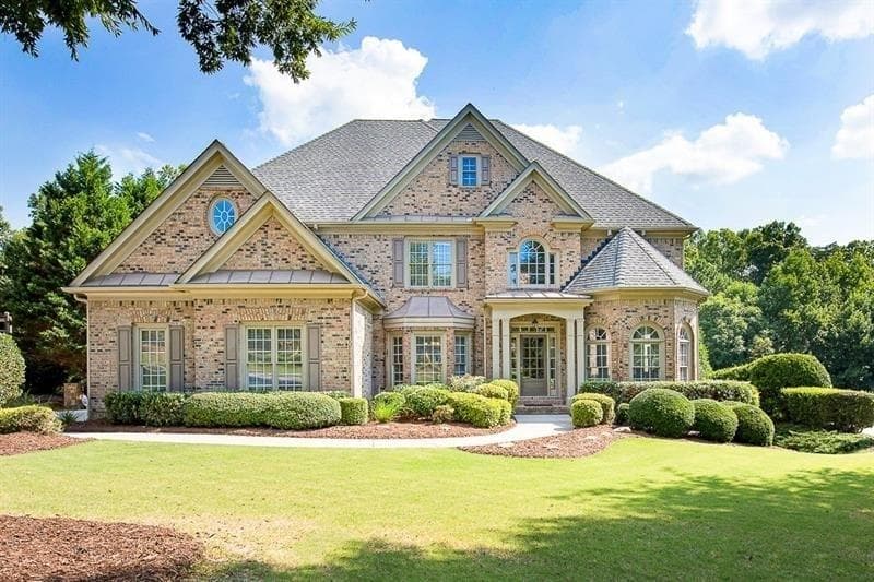 6 bedroom, 5 bathroom, 6,034 sq ft single family residence sold at 1055 WINDERMERE Crossing, Cumming, GA 30041