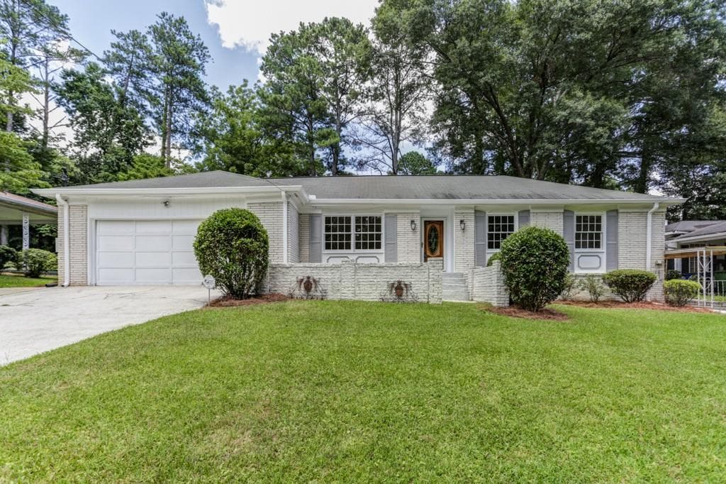 4 bedroom, 3 bathroom, 1,418 sq ft single family residence sold at 812 Caron Circle, Atlanta, GA 30318