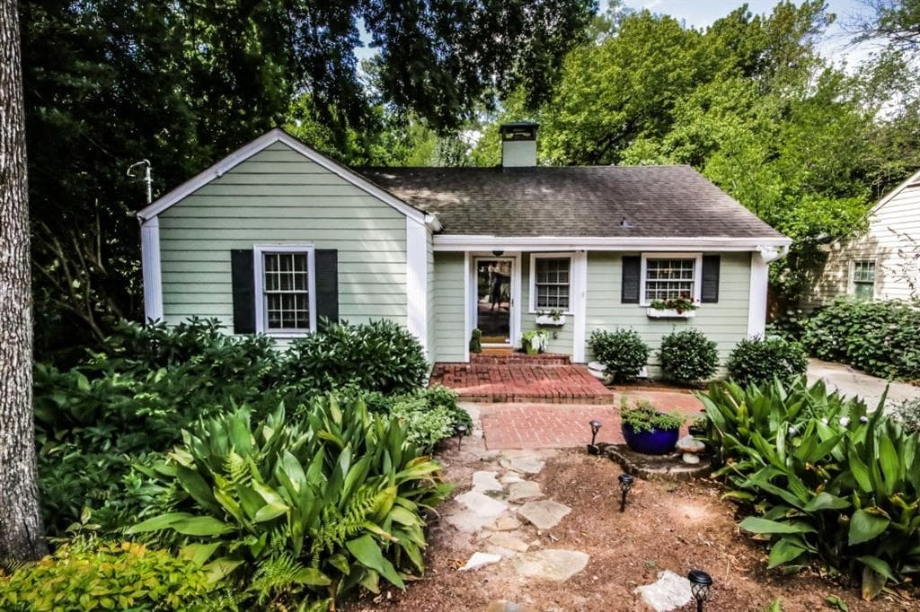 3 bedroom, 2 bathroom, 1,505 sq ft single family residence sold at 2093 Fairhaven Circle, Atlanta, GA 30305