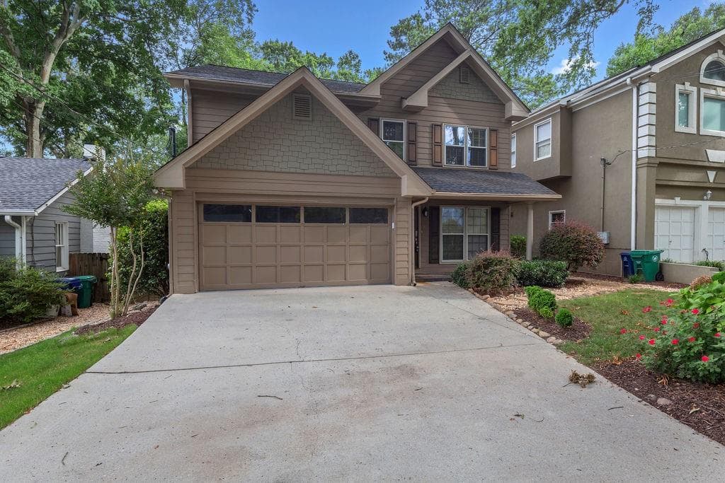 3 bedroom, 3 bathroom, 1,939 sq ft single family residence sold at 1199 Thornwell Drive, Atlanta, GA 30319