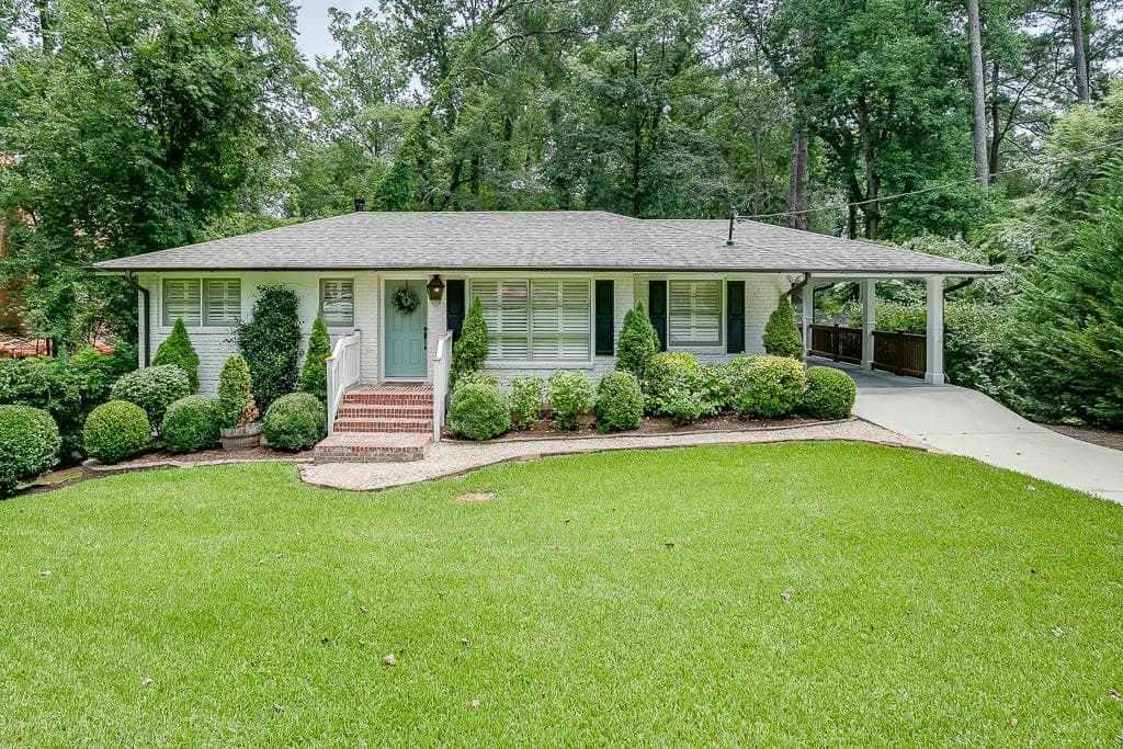 3 bedroom, 2 bathroom, 1,115 sq ft single family residence sold at 2719 Green Meadows Lane, Brookhaven, GA 30319