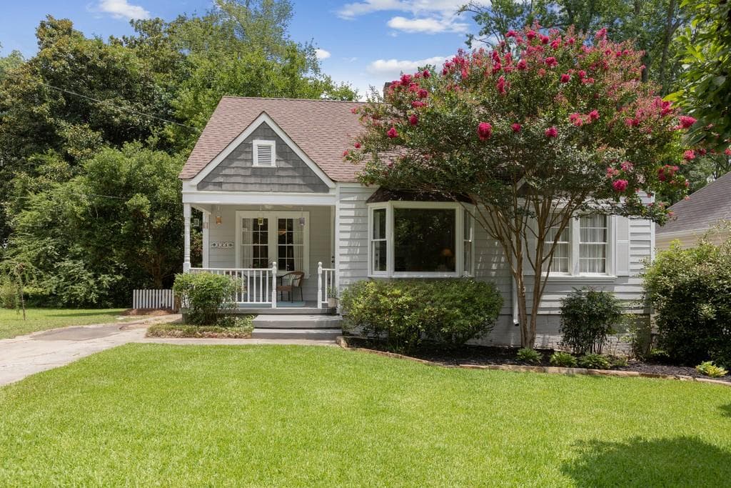 3 bedroom, 2 bathroom, 1,800 sq ft single family residence sold at 325 WINNONA Drive, Decatur, GA 30030