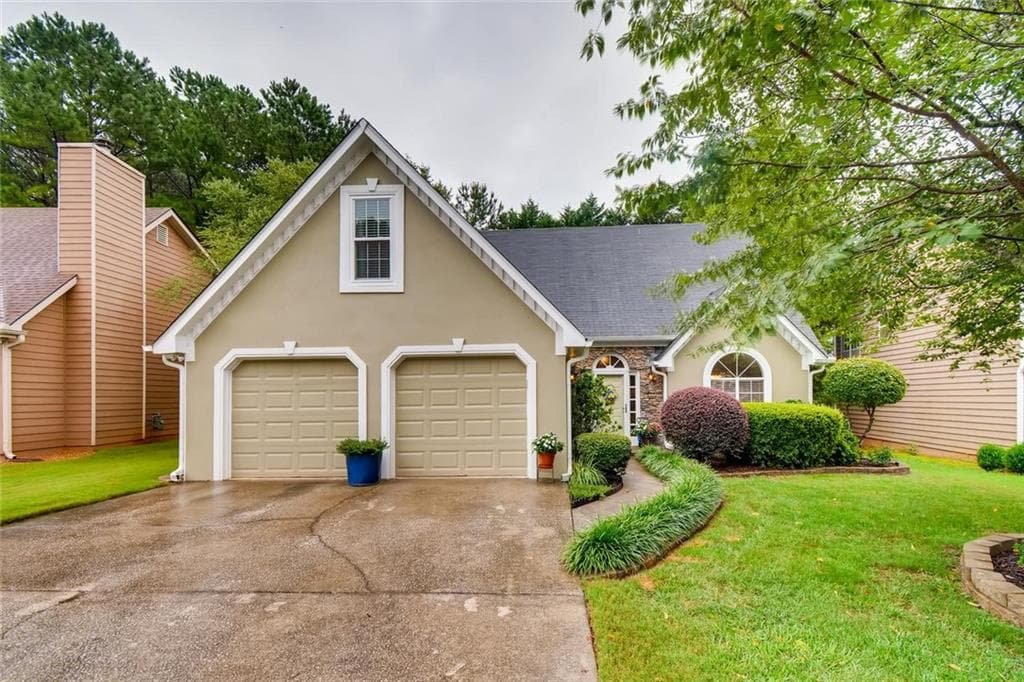 4 bedroom, 3 bathroom, 2,385 sq ft single family residence sold at 4710 Vineyard Court, Smyrna, GA 30082