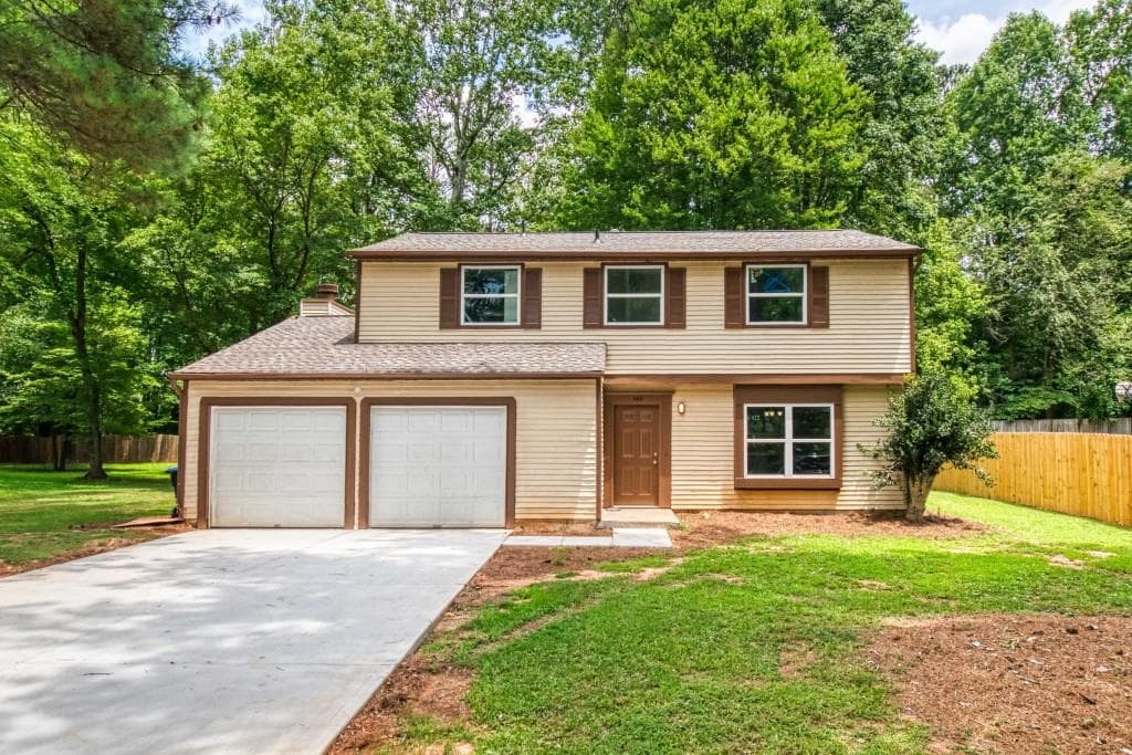 4 bedroom, 3 bathroom, 1,788 sq ft single family residence sold at 455 Sheringham Court, Roswell, GA 30076