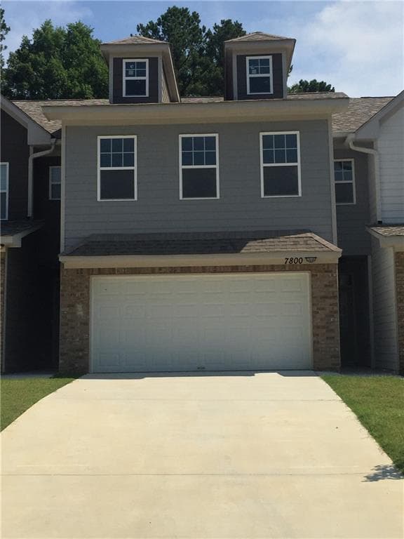 3 bedroom, 3 bathroom townhouse sold at 7800 Rock Rose Lane, Fairburn, GA 30213