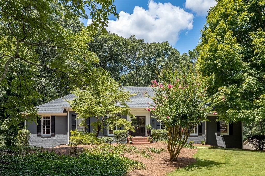6 bedroom, 5 bathroom, 5,155 sq ft single family residence sold at 970 Buckhorn, Sandy Springs, GA 30350