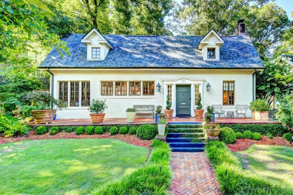 4 bedroom, 3 bathroom, 3,098 sq ft single family residence sold at 1173 Saint Louis Place, Atlanta, GA 30306