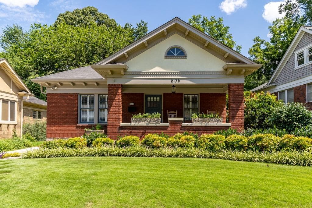 3 bedroom, 2 bathroom, 1,379 sq ft single family residence sold at 806 Adair Avenue, Atlanta, GA 30306