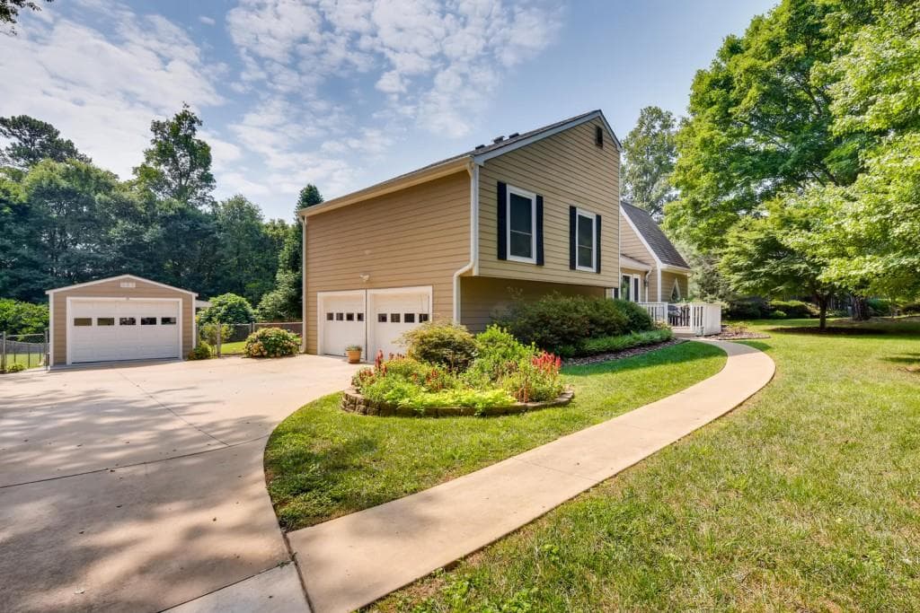 5258 Meadowdale Court, Peachtree Corners, GA 30092 — most recent listing photo