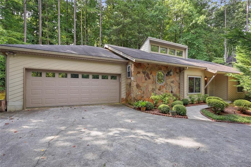 3185 Rivermont Parkway, Alpharetta, GA 30022 — most recent listing photo