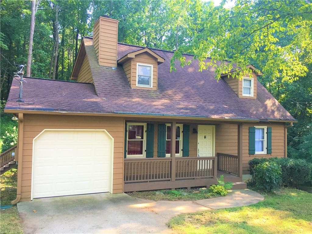 3 bedroom, 3 bathroom, 1,353 sq ft single family residence sold at 870 Timber Lake Trail, Cumming, GA 30041