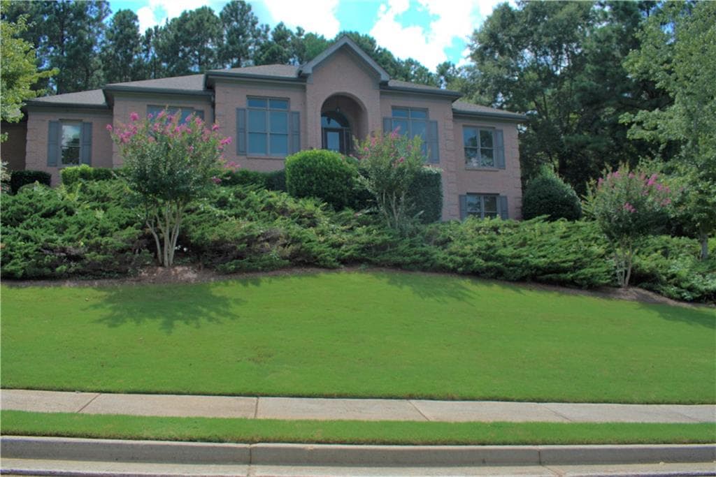 4 bedroom, 4 bathroom, 3,426 sq ft single family residence sold at 2108 Seths Ridge, Loganville, GA 30052