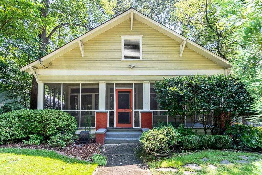 3 bedroom, 2 bathroom, 1,576 sq ft single family residence sold at 860 GILBERT Street, Atlanta, GA 30316