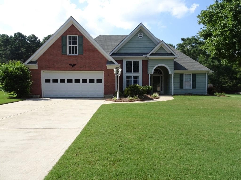 3 bedroom, 2 bathroom, 1,881 sq ft single family residence sold at 444 Willowwind Drive, Loganville, GA 30052