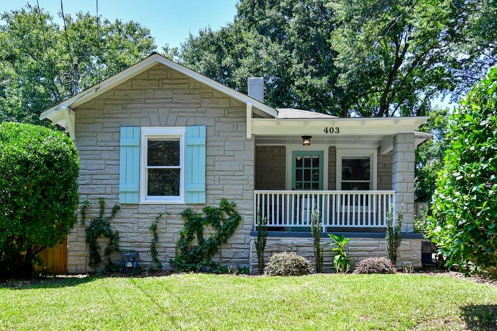 3 bedroom, 2 bathroom, 1,066 sq ft single family residence sold at 403 Blake Avenue, Atlanta, GA 30316