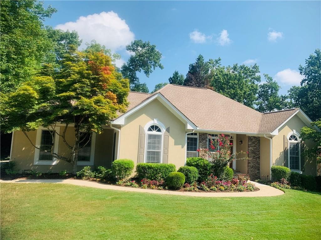 4 bedroom, 3 bathroom, 2,819 sq ft single family residence sold at 285 Falcon Creek Drive, Suwanee, GA 30024