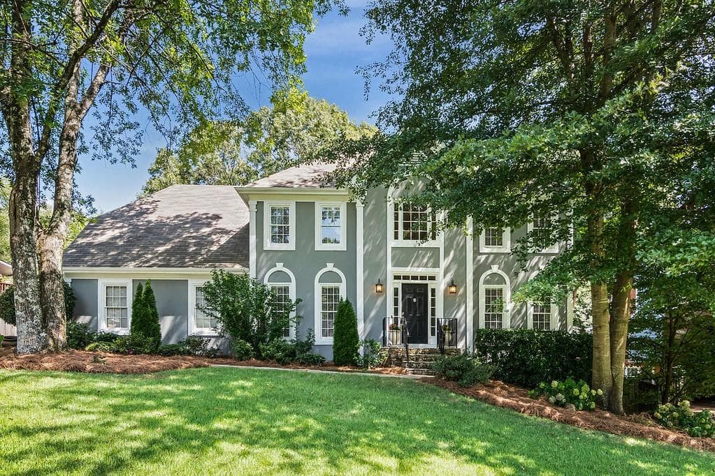 5 bedroom, 3 bathroom, 2,985 sq ft single family residence sold at 577 NW Delphinium Boulevard, Acworth, GA 30102