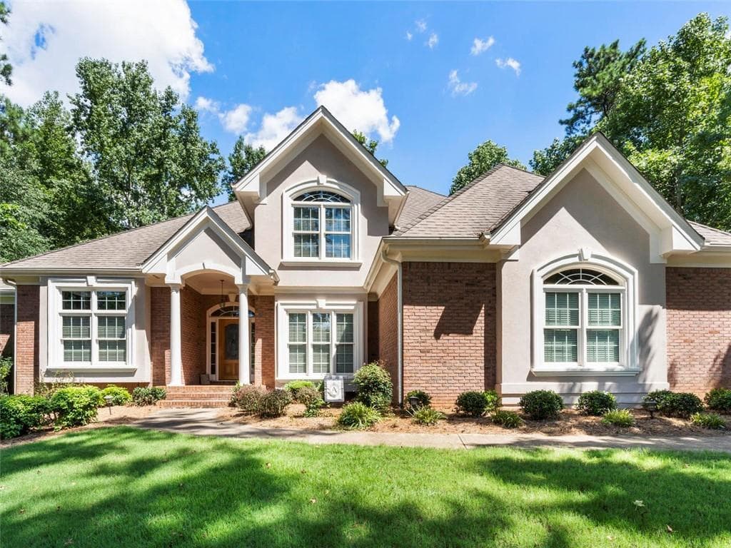 5 bedroom, 5 bathroom, 5,416 sq ft single family residence sold at 13755 Belleterre Drive, Milton, GA 30004