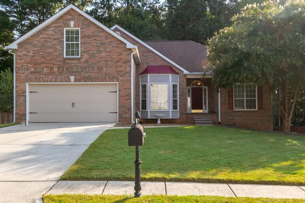 4 bedroom, 2 bathroom, 1,881 sq ft single family residence sold at 2476 Hampton Park Drive, Buford, GA 30519