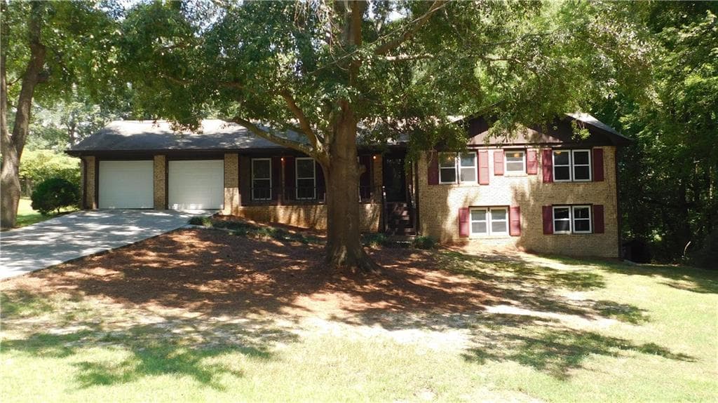 2692 Abington Drive, Snellville, GA 30078 — most recent listing photo