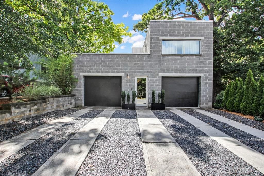 3 bedroom, 2 bathroom, 3,065 sq ft single family residence sold at 490 Glen Iris Drive, Atlanta, GA 30308