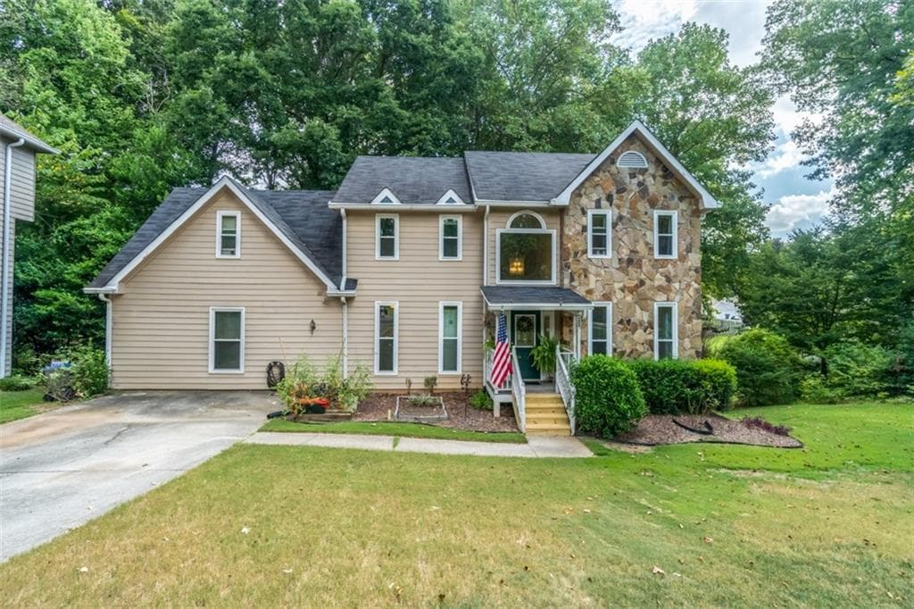 5 bedroom, 4 bathroom, 2,526 sq ft single family residence sold at 321 Indus Lane, Lawrenceville, GA 30044