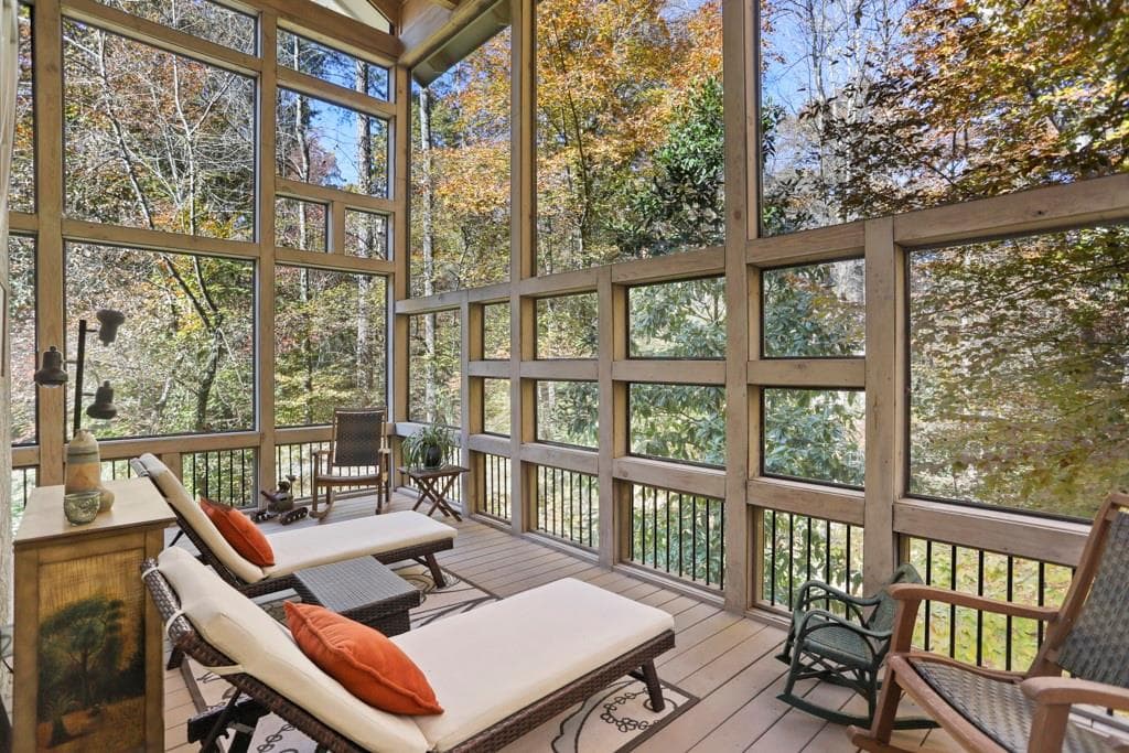 5 bedroom, 7 bathroom, 7,000 sq ft single family residence sold at 1225 W Garmon Road, Atlanta, GA 30327