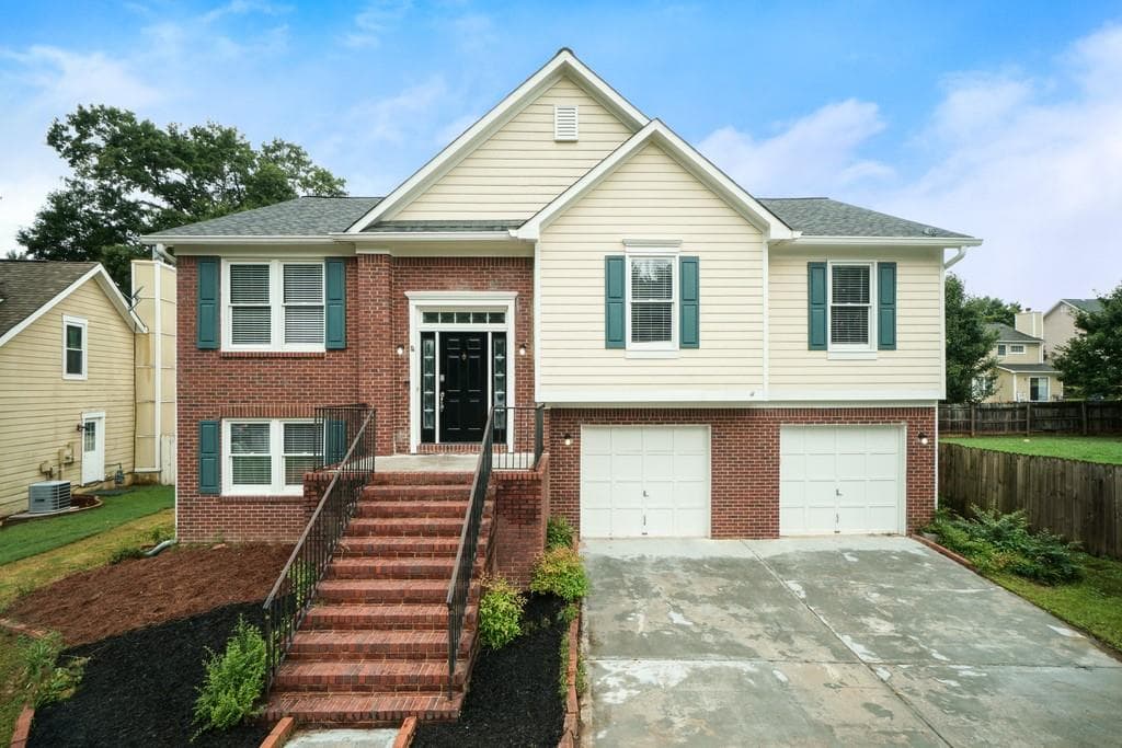 4 bedroom, 3 bathroom, 1,916 sq ft single family residence sold at 3051 Dunlin Fields Road, Lawrenceville, GA 30044