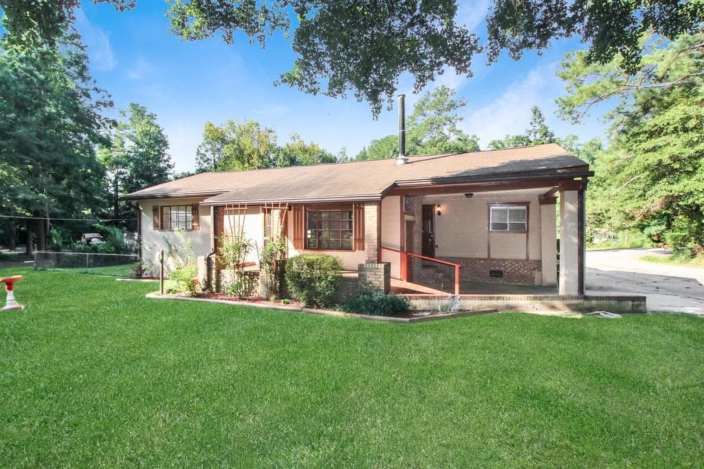 2186 Camp Circle, Lilburn, GA 30047 — most recent listing photo