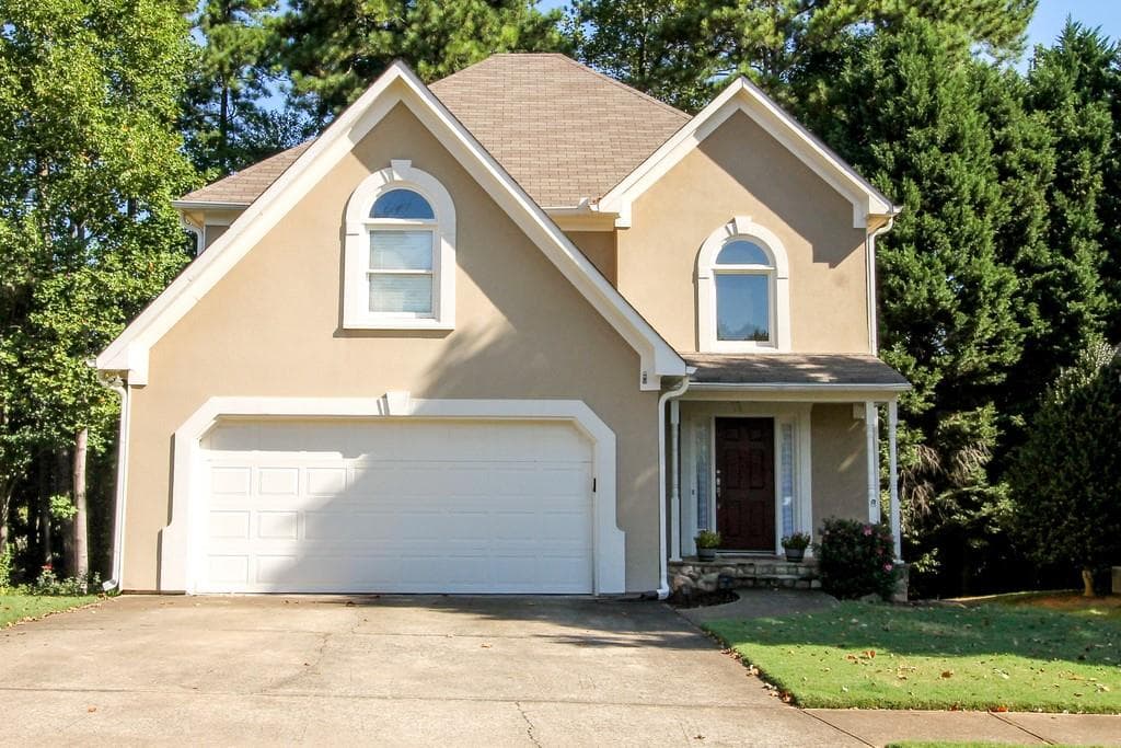 3 bedroom, 3 bathroom, 2,415 sq ft single family residence sold at 1006 Brentmoor Lane, Kennesaw, GA 30144