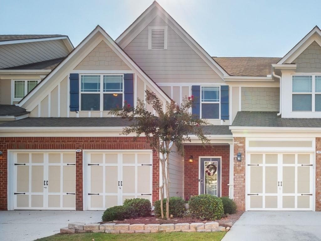 305 Stream Side Pass, Woodstock, GA 30188 — most recent listing photo