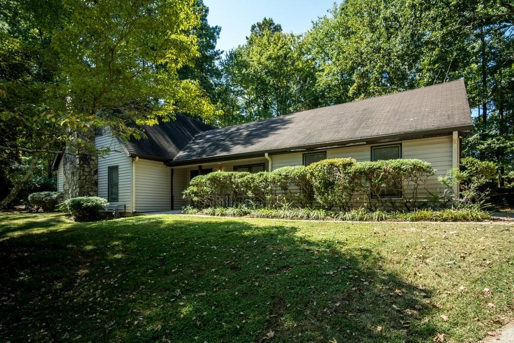 1793 ELLENWOOD Drive, Roswell, GA 30075 — most recent listing photo