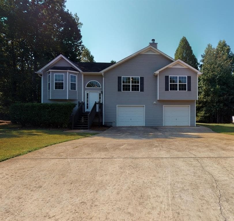 3 bedroom, 2 bathroom, 1,256 sq ft single family residence sold at 741 Twin Oaks Lane, Dallas, GA 30157