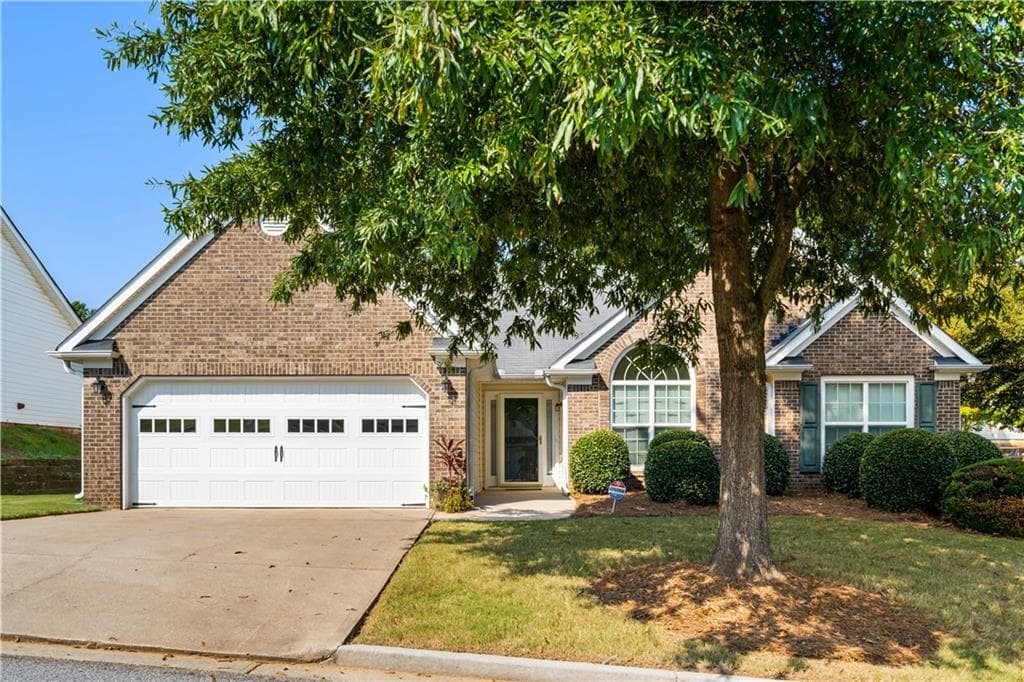 2818 Hillvale Cove Way, Lithonia, GA 30058 — most recent listing photo