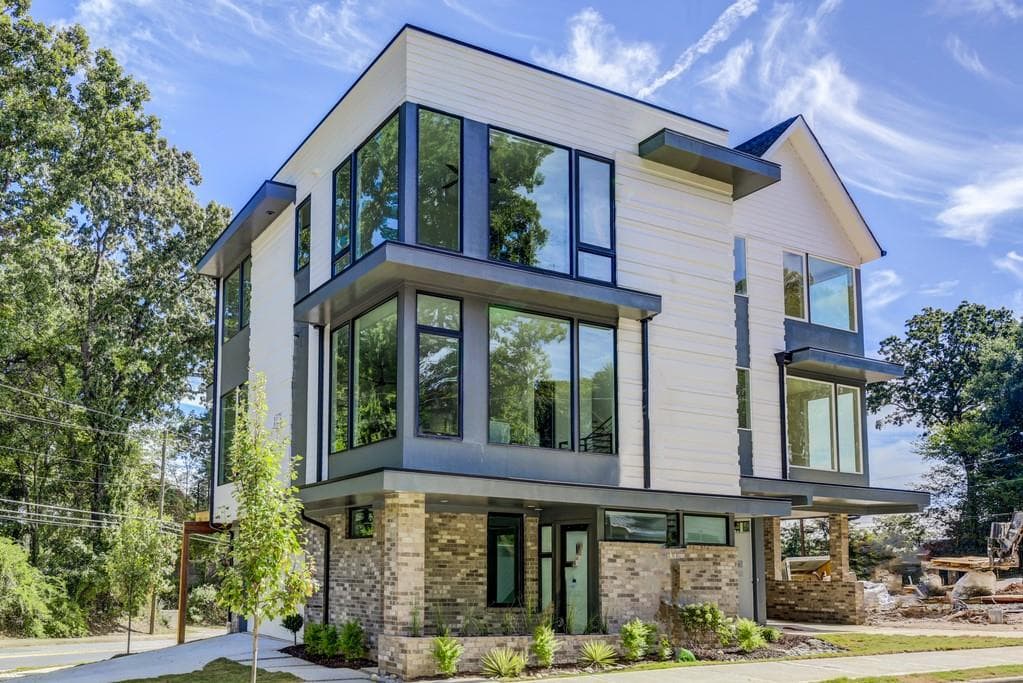 3 bedroom, 4 bathroom, 1,965 sq ft townhouse sold at 1768 Marietta Road 4, Atlanta, GA 30318