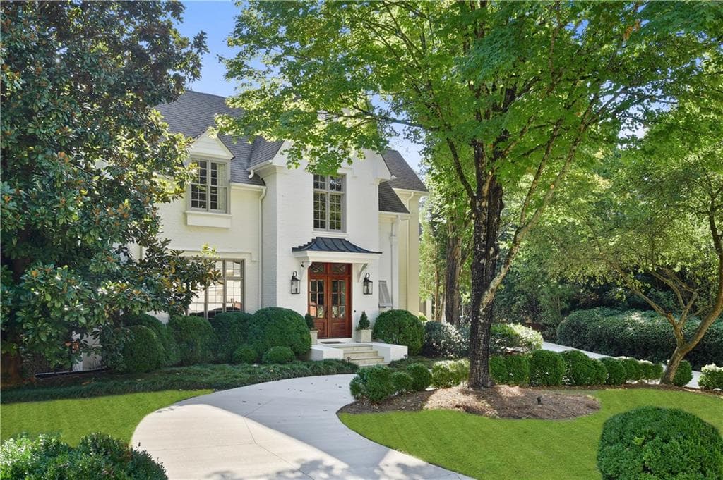 6 bedroom, 7 bathroom, 6,219 sq ft single family residence sold at 4343 Town Commons Circle, Atlanta, GA 30319