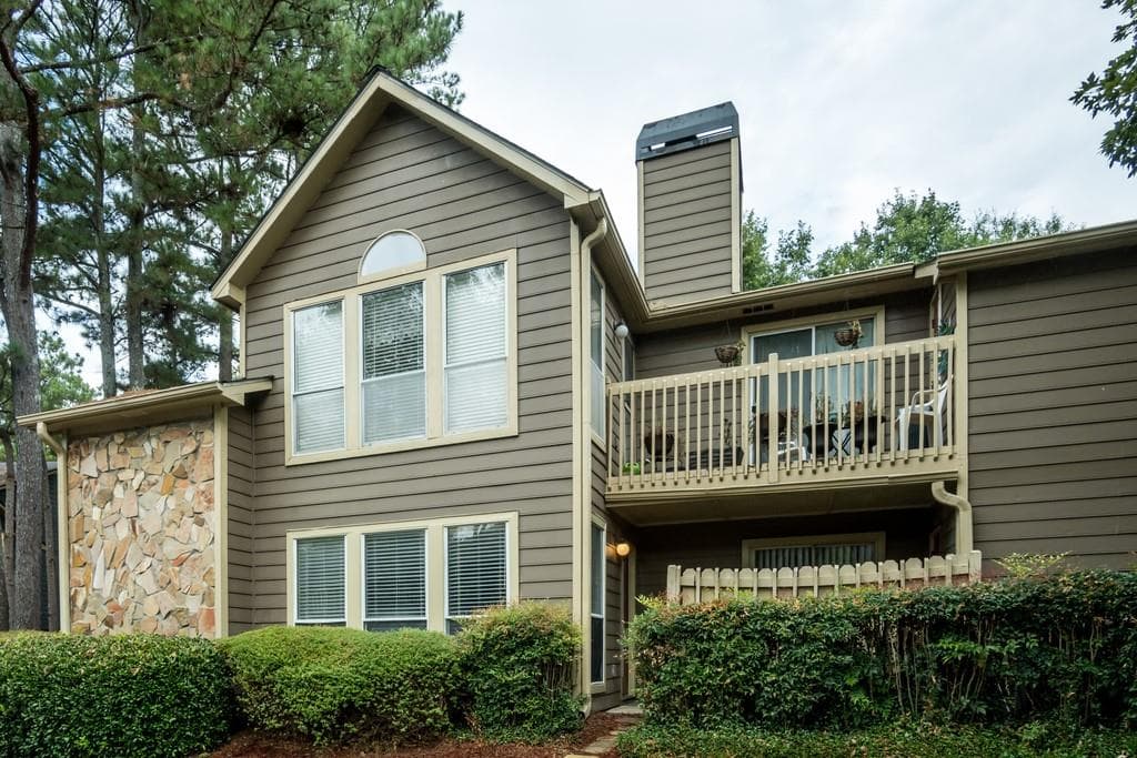 4009 CANYON POINT Circle, Roswell, GA 30076 — most recent listing photo