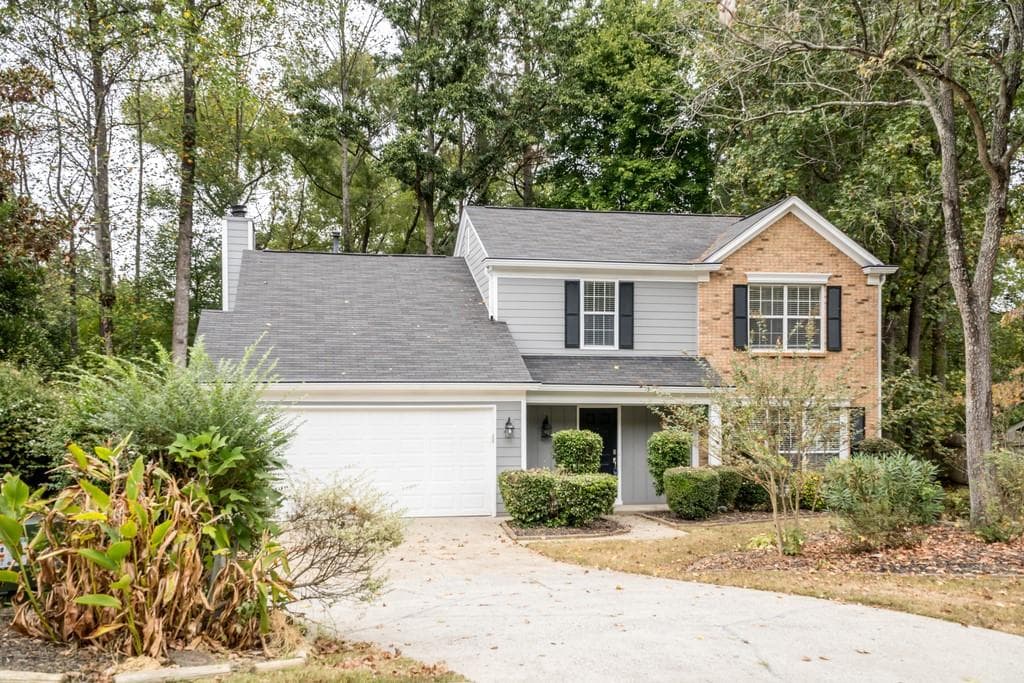 3 bedroom, 3 bathroom, 2,038 sq ft single family residence sold at 4940 TANNERS SPRING Drive, Johns Creek, GA 30022