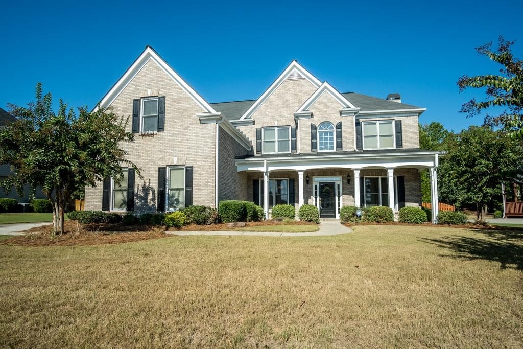 4 bedroom, 4 bathroom, 3,029 sq ft single family residence sold at 4205 Mantle Ridge Drive, Cumming, GA 30041