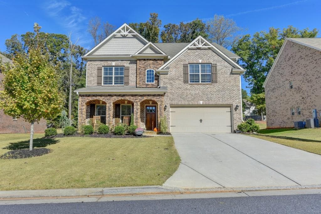 5 bedroom, 4 bathroom, 3,357 sq ft single family residence sold at 1220 Sonoma Chase, Alpharetta, GA 30004
