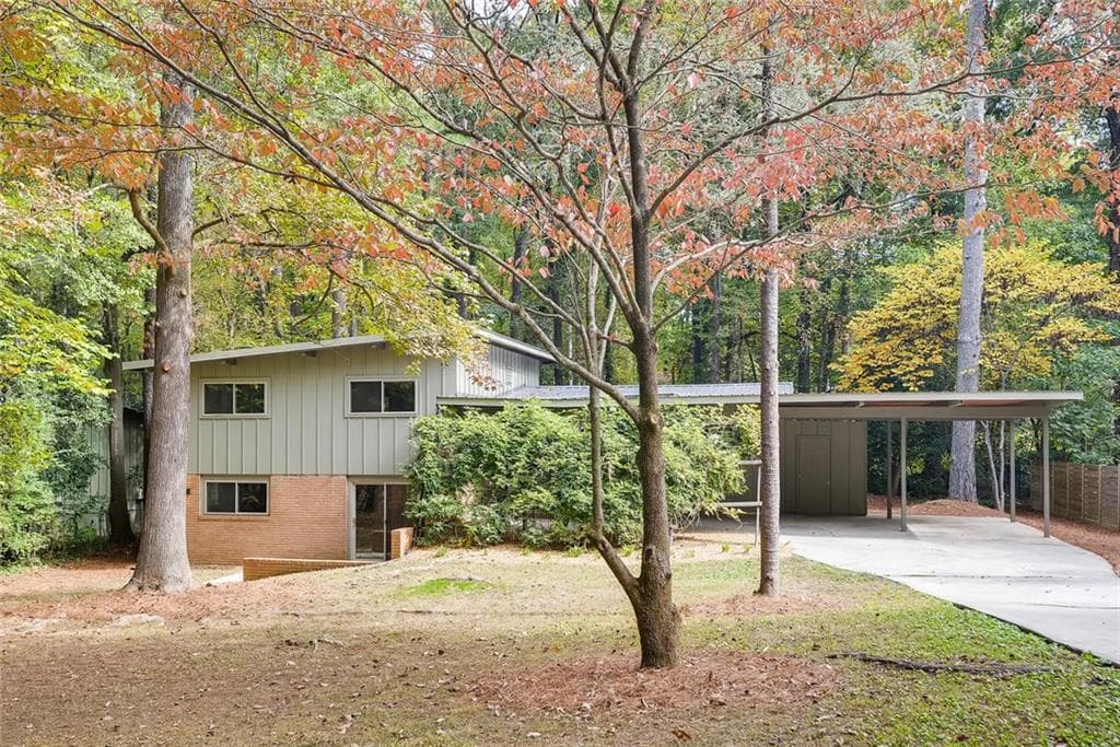 4 bedroom, 3 bathroom, 2,180 sq ft single family residence sold at 3351 Archwood Drive, Atlanta, GA 30340