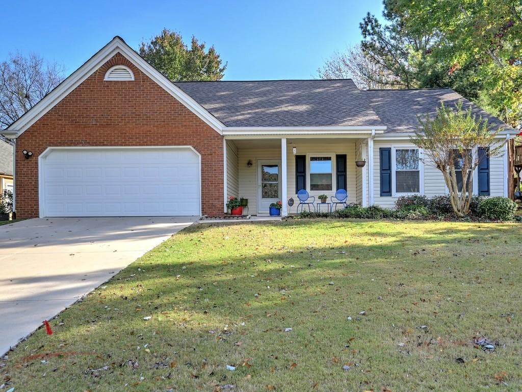 3 bedroom, 2 bathroom, 1,539 sq ft single family residence sold at 10505 Willow Meadow Circle, Alpharetta, GA 30022