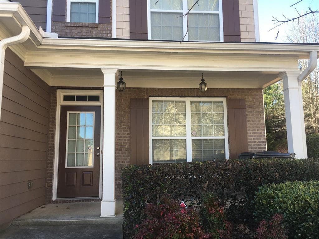 4 bedroom, 3 bathroom, 2,096 sq ft single family residence sold at 3476 Big Leaf Court, Buford, GA 30519