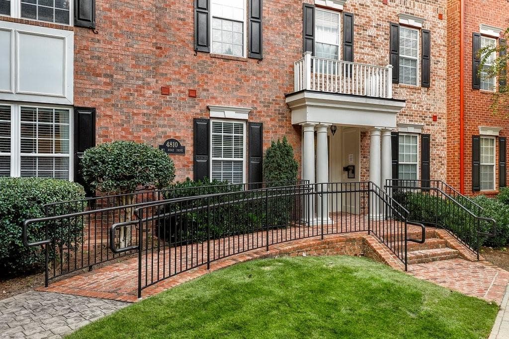 4810 Ivy Ridge Drive 201, Smyrna, GA 30080 — most recent listing photo