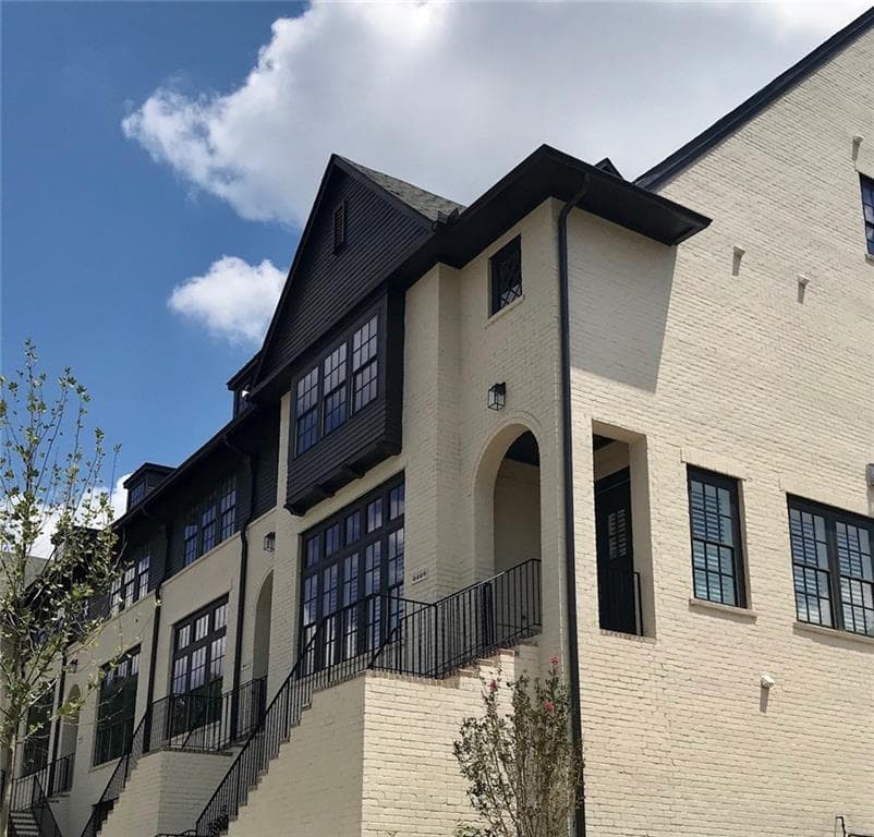 128 Britten Pass 64, Alpharetta, GA 30009 — most recent listing photo