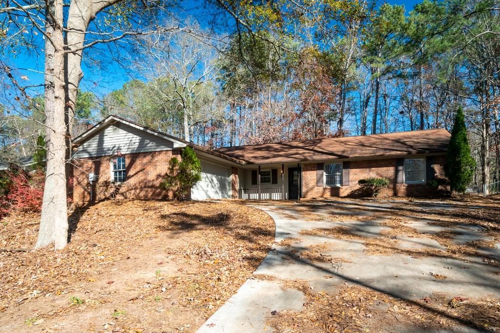 192 Holly Court, Loganville, GA 30052 — most recent listing photo