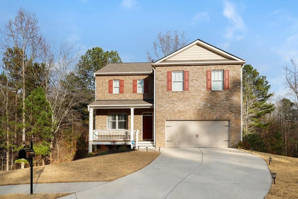 4 bedroom, 3 bathroom, 2,340 sq ft single family residence sold at 43 Ivey Cottage Place, Dallas, GA 30132