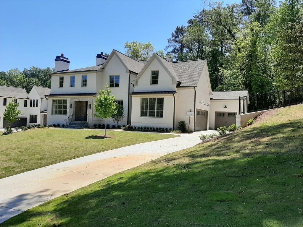 5 bedroom, 6 bathroom, 4,600 sq ft single family residence sold at 427 Pinecrest Road, Atlanta, GA 30342