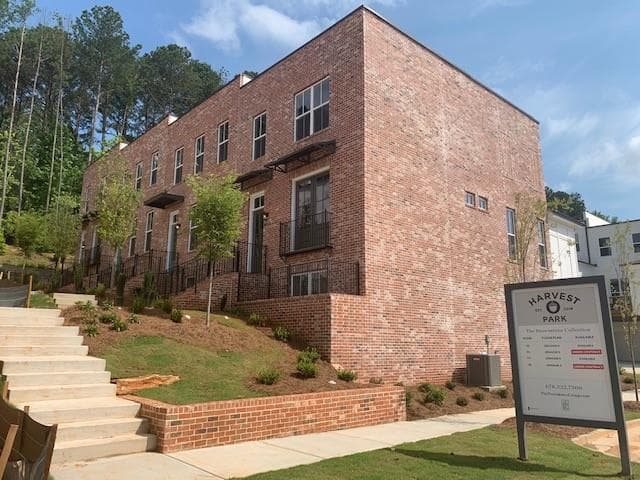 3 bedroom, 4 bathroom, 2,186 sq ft townhouse sold at 3870 Prairie Field Crossing 115, Suwanee, GA 30024